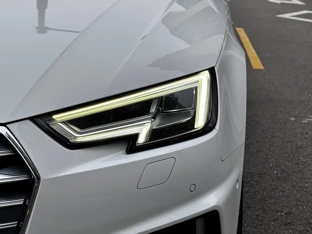 Audi A4L — миниатюра 4