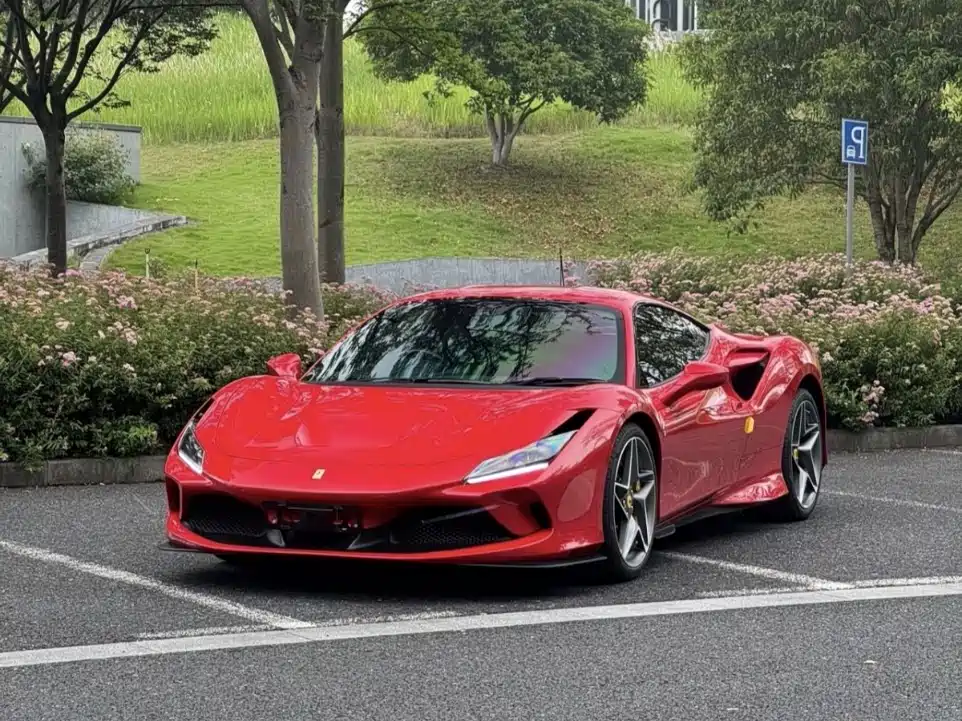 Ferrari F8 2019 Tributo 3.9T V8