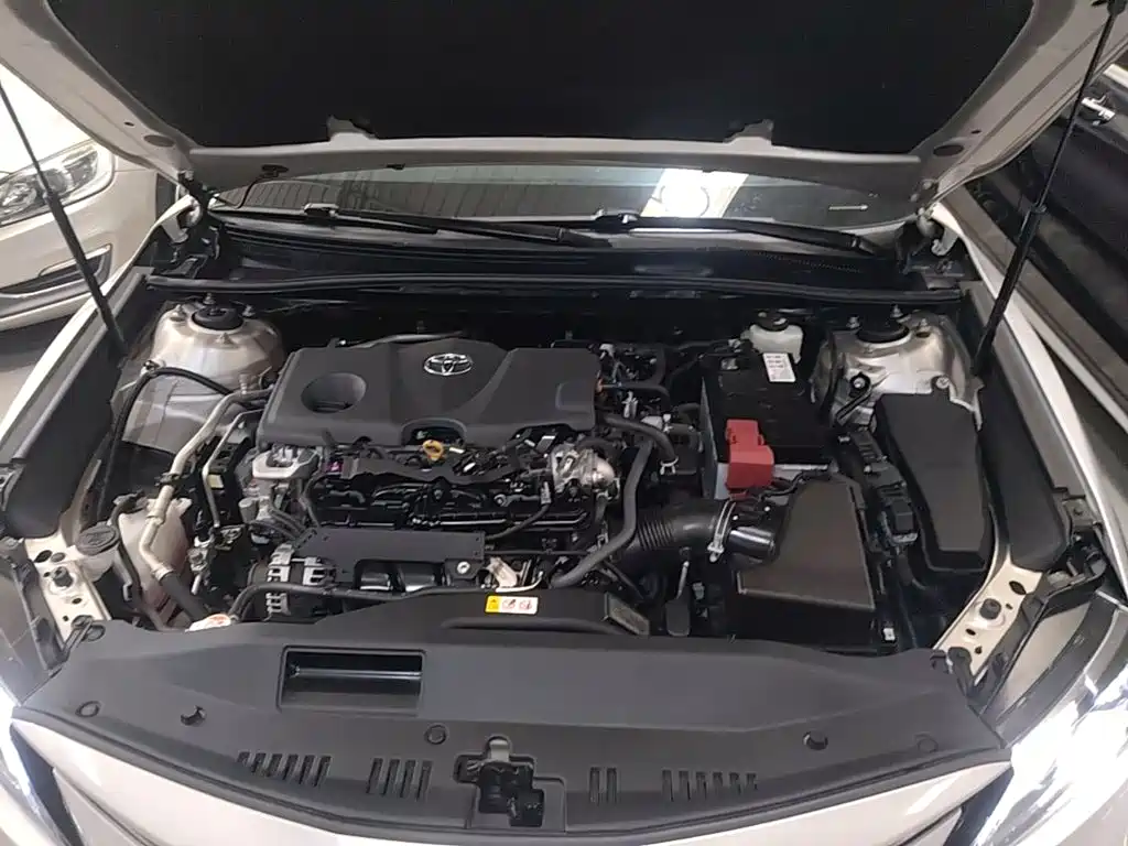Toyota Camry — миниатюра 20