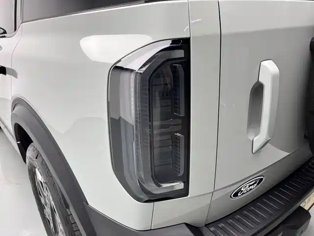 Ford Bronco Basecamp — миниатюра 11
