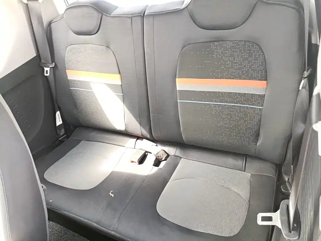 Wuling MINIEV — миниатюра 17