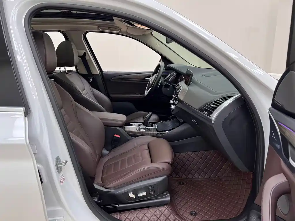 BMW X3 — миниатюра 14