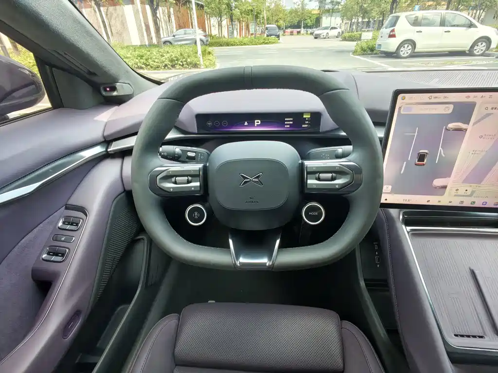 XPeng P7 — миниатюра 12
