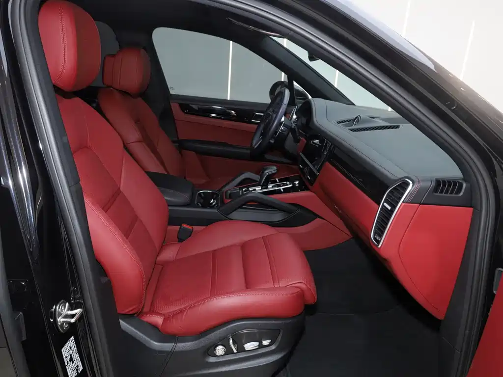 Porsche Cayenne Hybrid — миниатюра 5