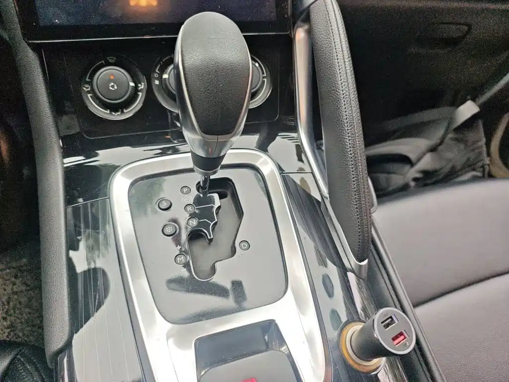 Peugeot 3008 — миниатюра 15