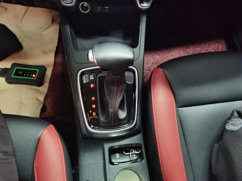 Kia KX Cross — миниатюра 14