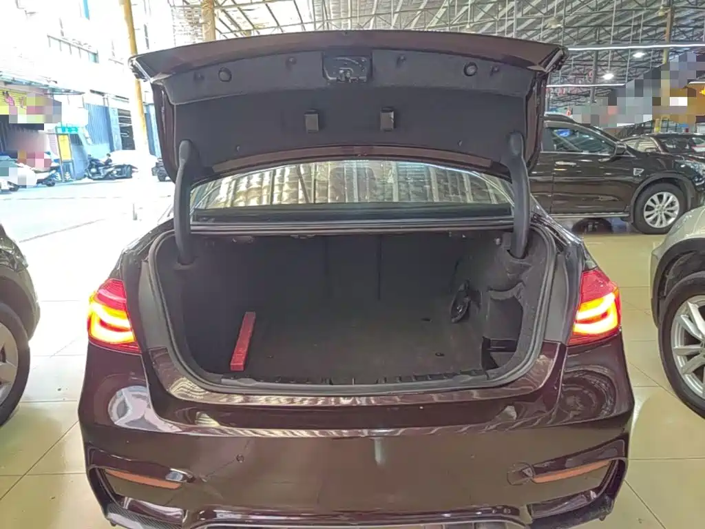 BMW 3 Series — миниатюра 19