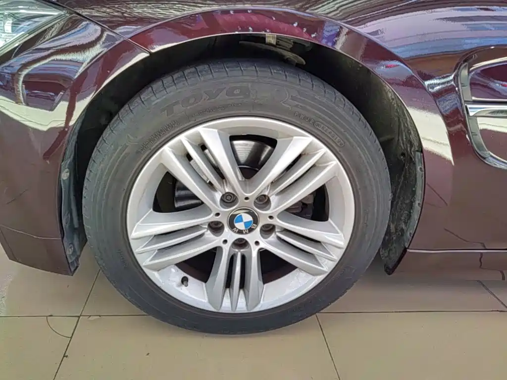 BMW 3 Series — миниатюра 23