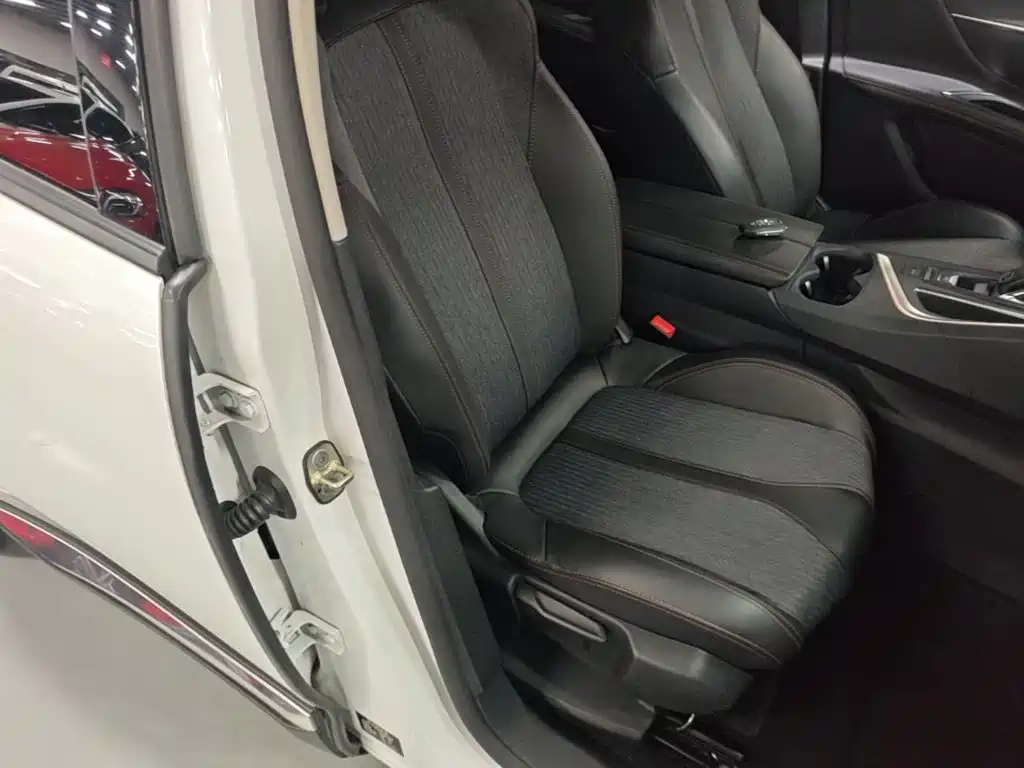 Peugeot 5008 — миниатюра 25