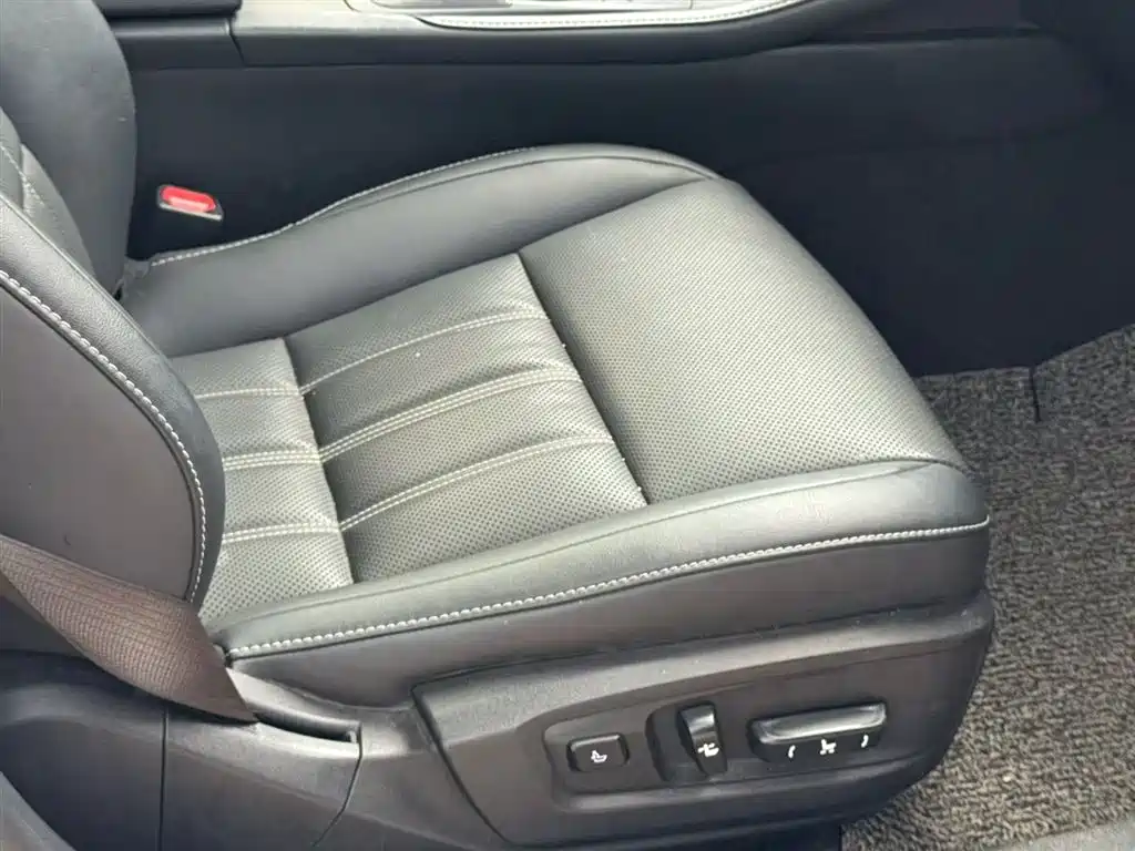 Lexus ES 2015 300h Luxury