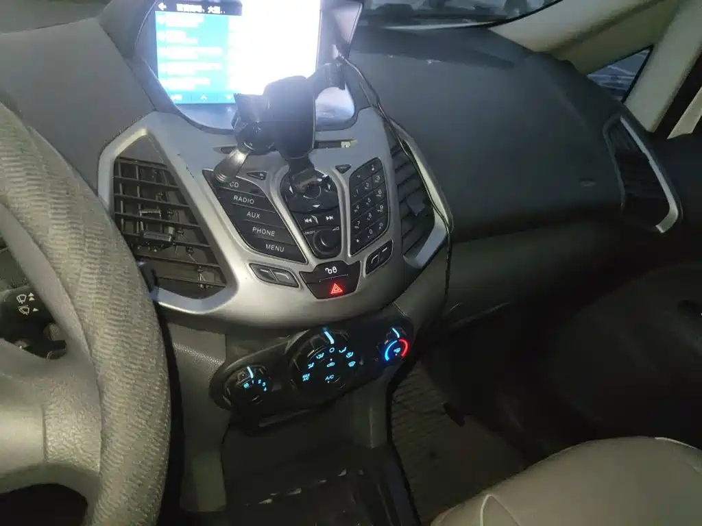 Ford Ecosport — миниатюра 9