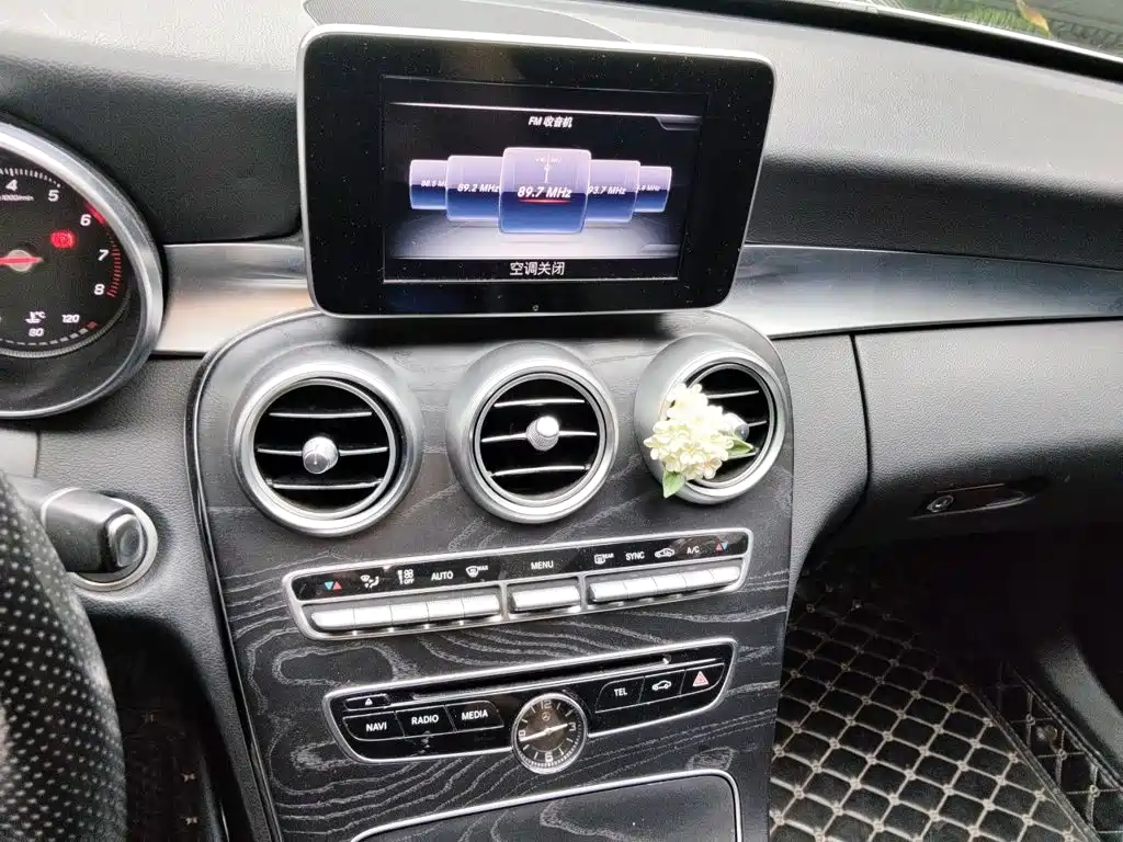Mercedes-Benz C-Class (Import) — миниатюра 9