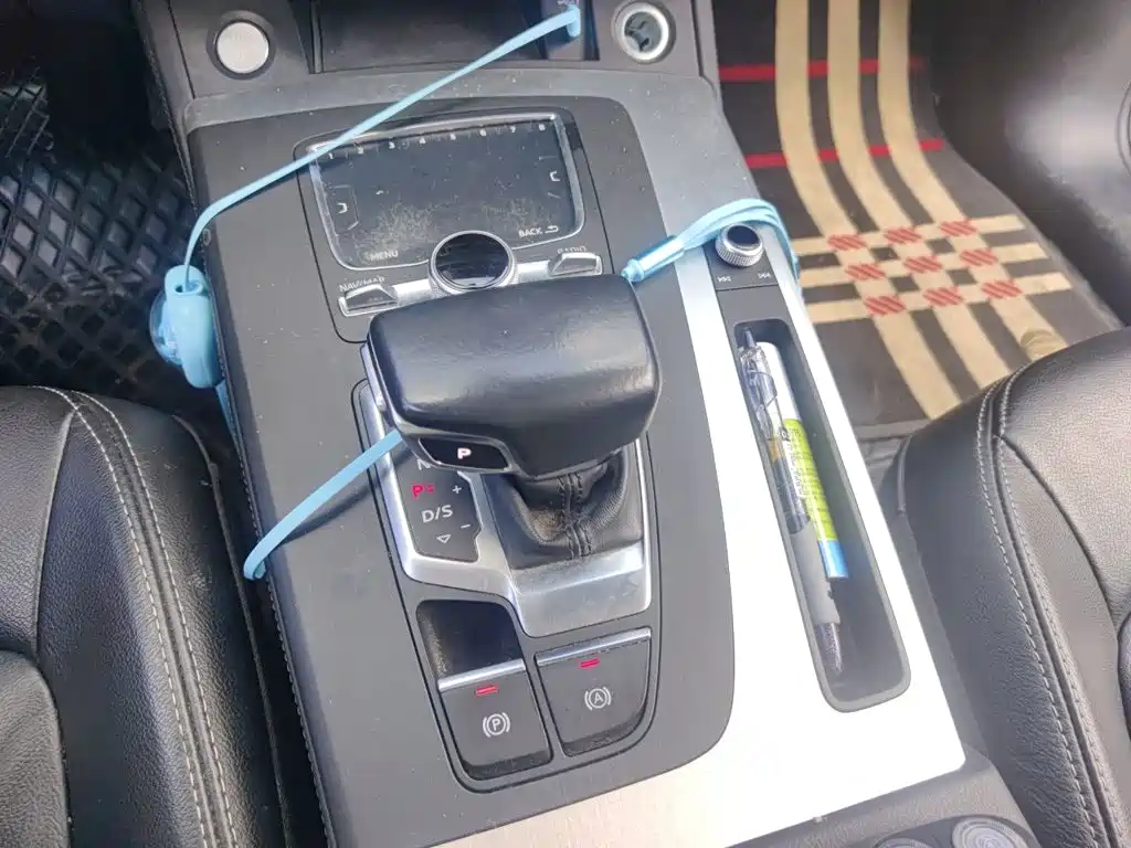 Audi Q5L — миниатюра 15