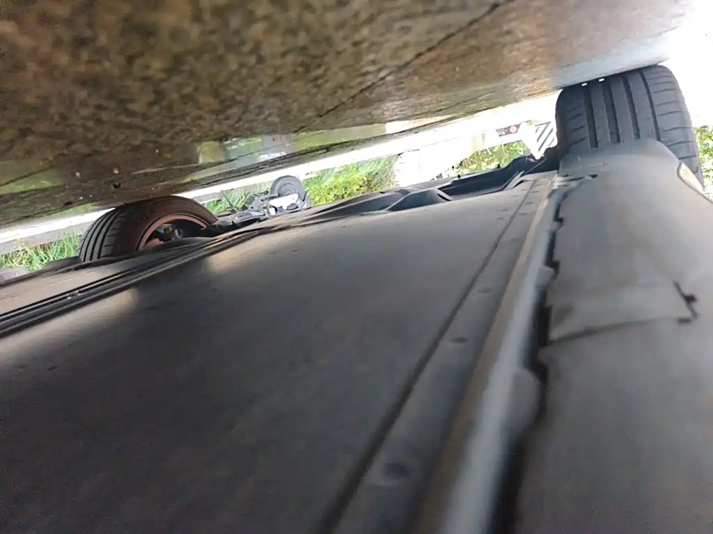 Tesla Model 3 — миниатюра 18