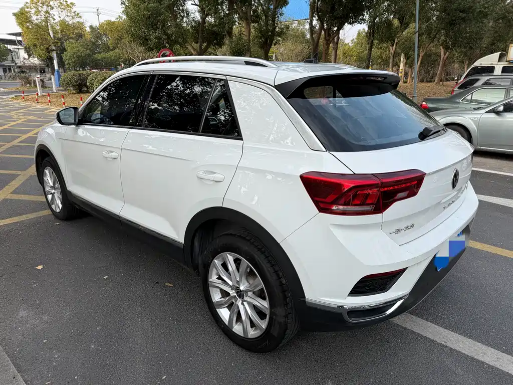 VOLKSWAGEN T ROC EXPLORING SONGS