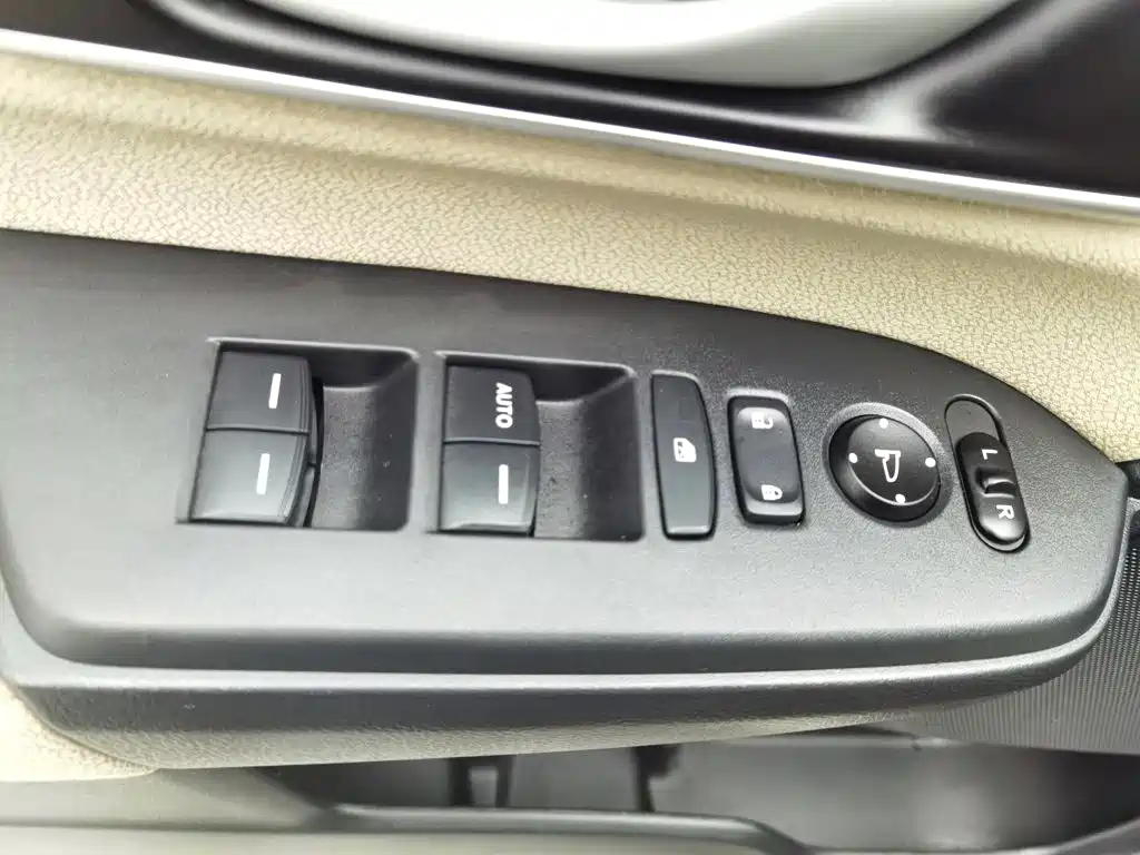 Honda CR-V — миниатюра 9