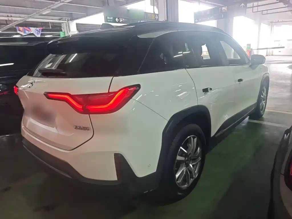 NIO ES6 — миниатюра 7