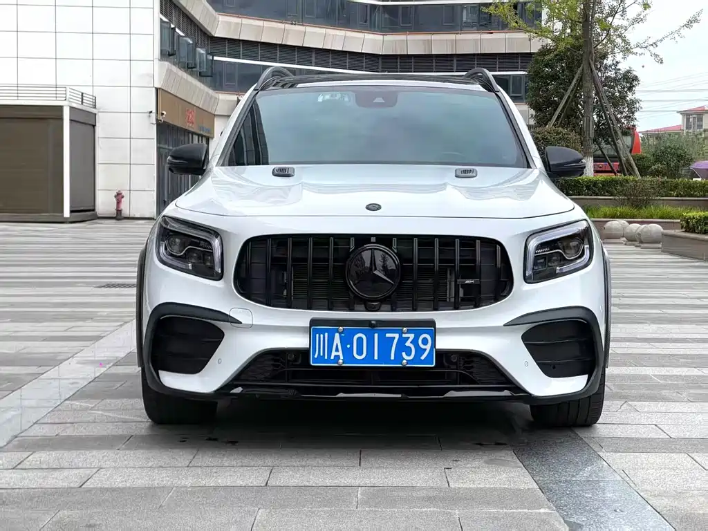 Mercedes-Benz GLB AMG — миниатюра 2