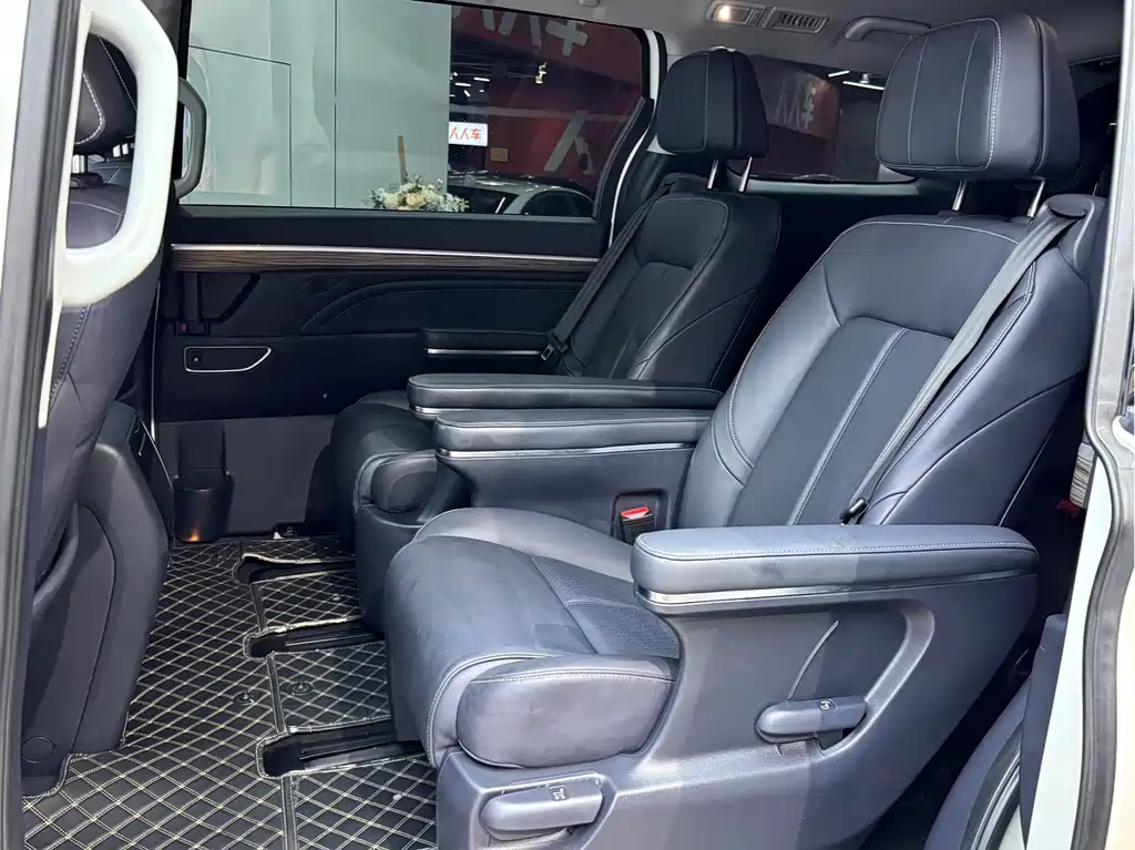 GAC M8 2021 390T Premium