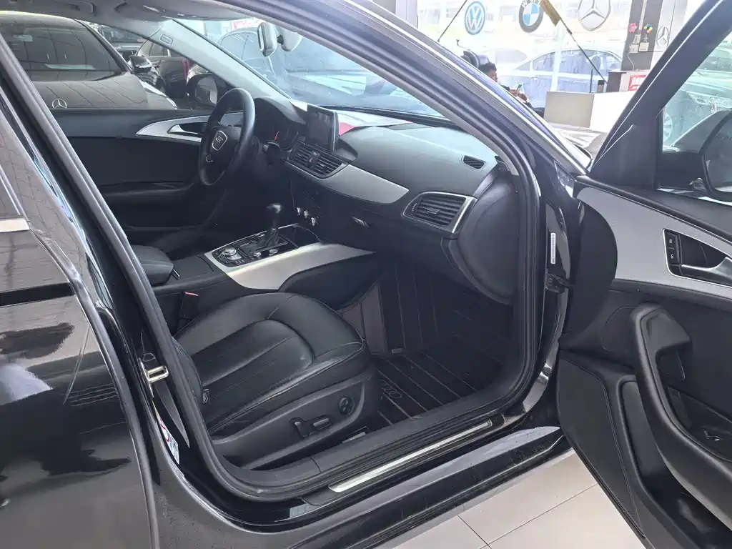 Audi A6L 2014 30 FSI