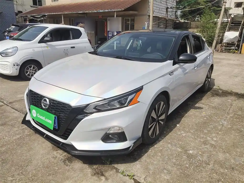 Nissan Teana 2022