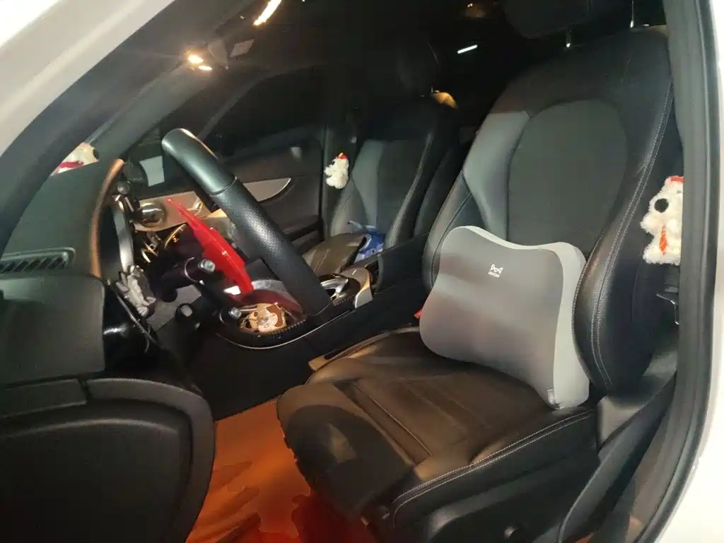 Mercedes-Benz C-Class — миниатюра 16