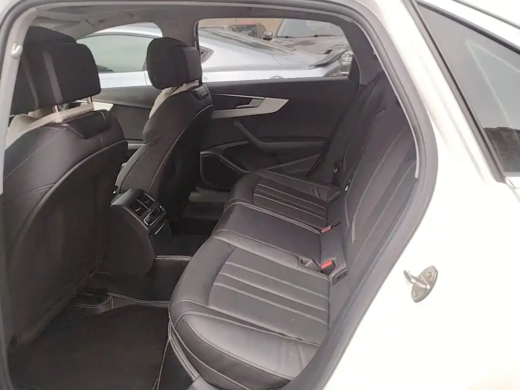 Audi A4L — миниатюра 17
