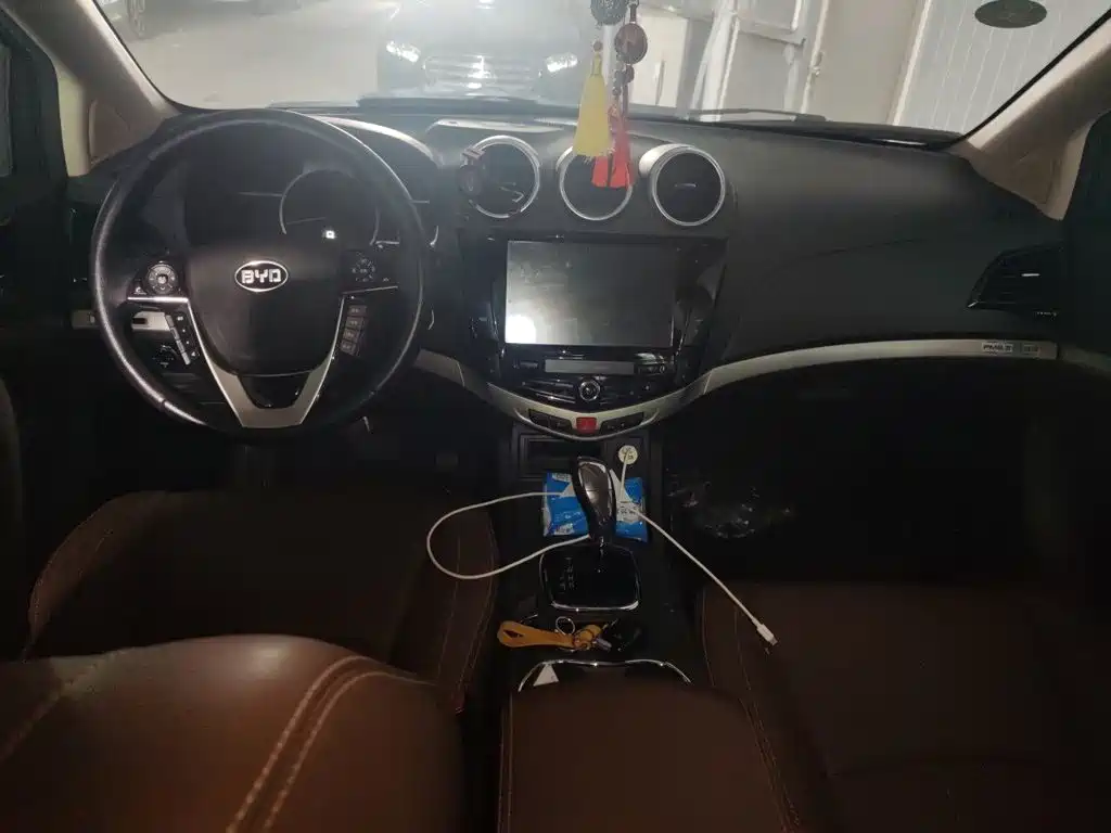 BYD S7 — миниатюра 10