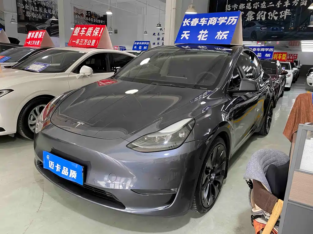 Tesla Model Y 2022
