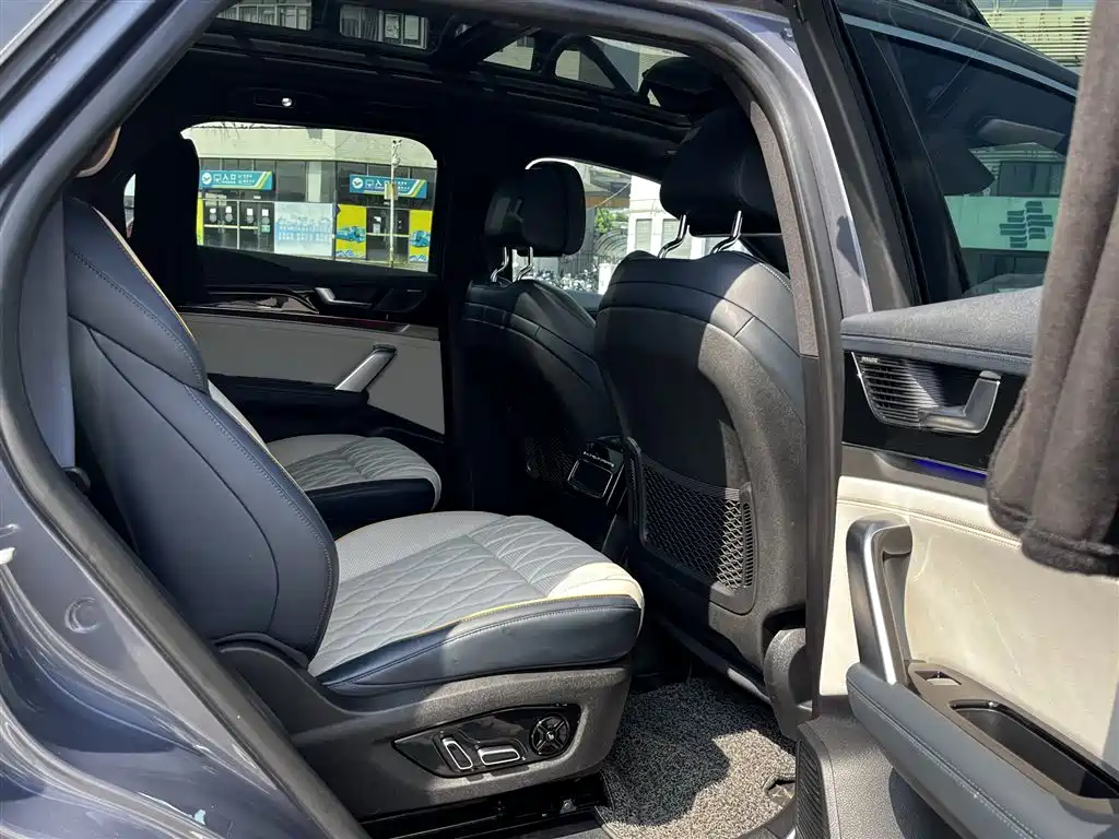 BYD Tang New Energy — миниатюра 19