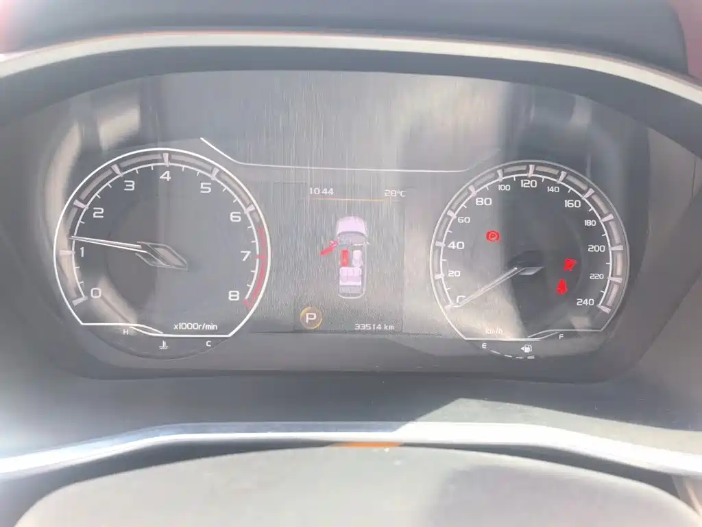 Geely Binyue — миниатюра 12