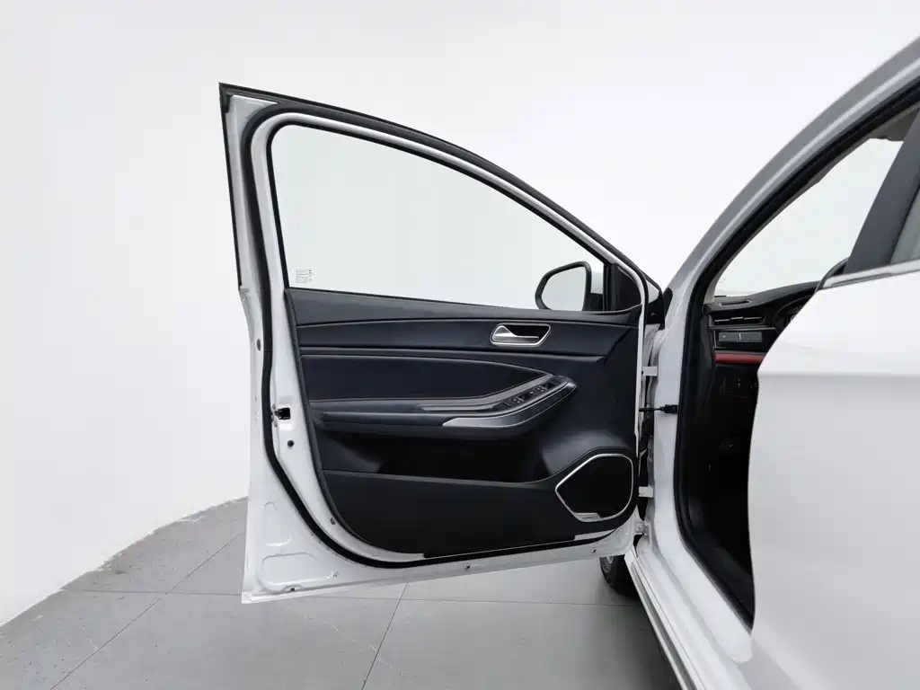 Chery Arrizo 5 PLUS — миниатюра 8
