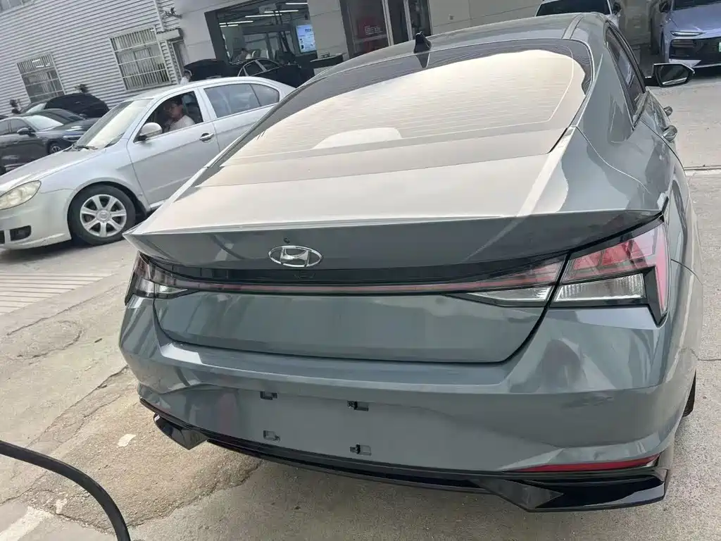 Hyundai Elantra — миниатюра 5