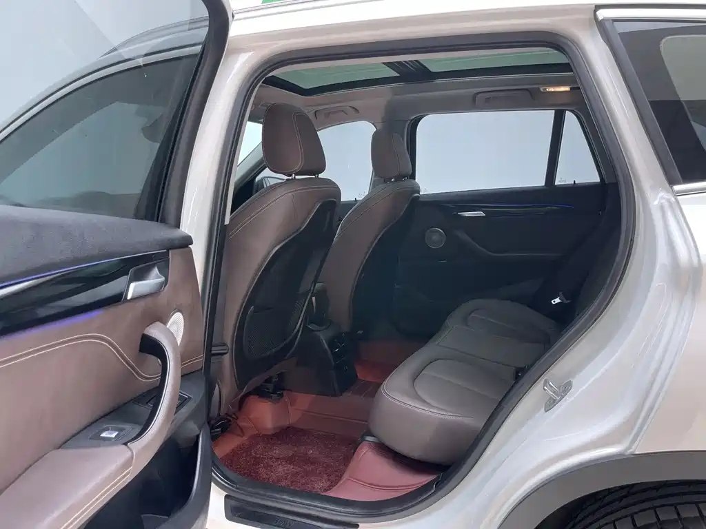 BMW X1 — миниатюра 15