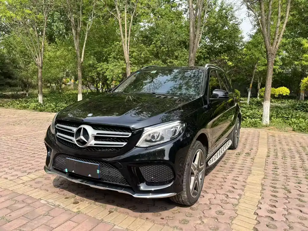 Mercedes-Benz GLE 2016