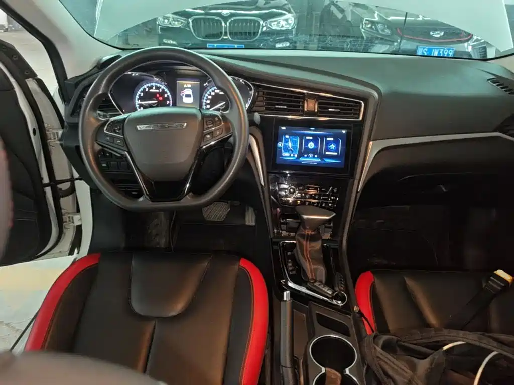 Venucia D60 — миниатюра 10