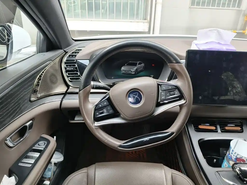 BYD Han — миниатюра 6