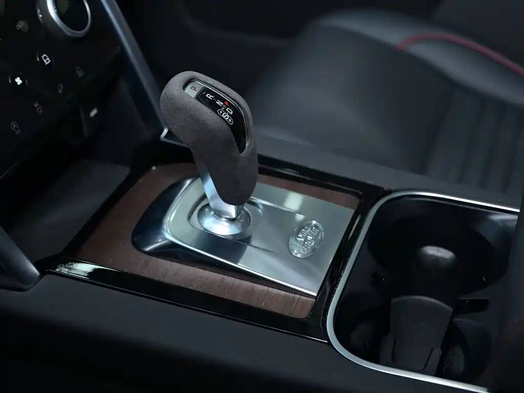 LAND ROVER DISCOVER SPORTS