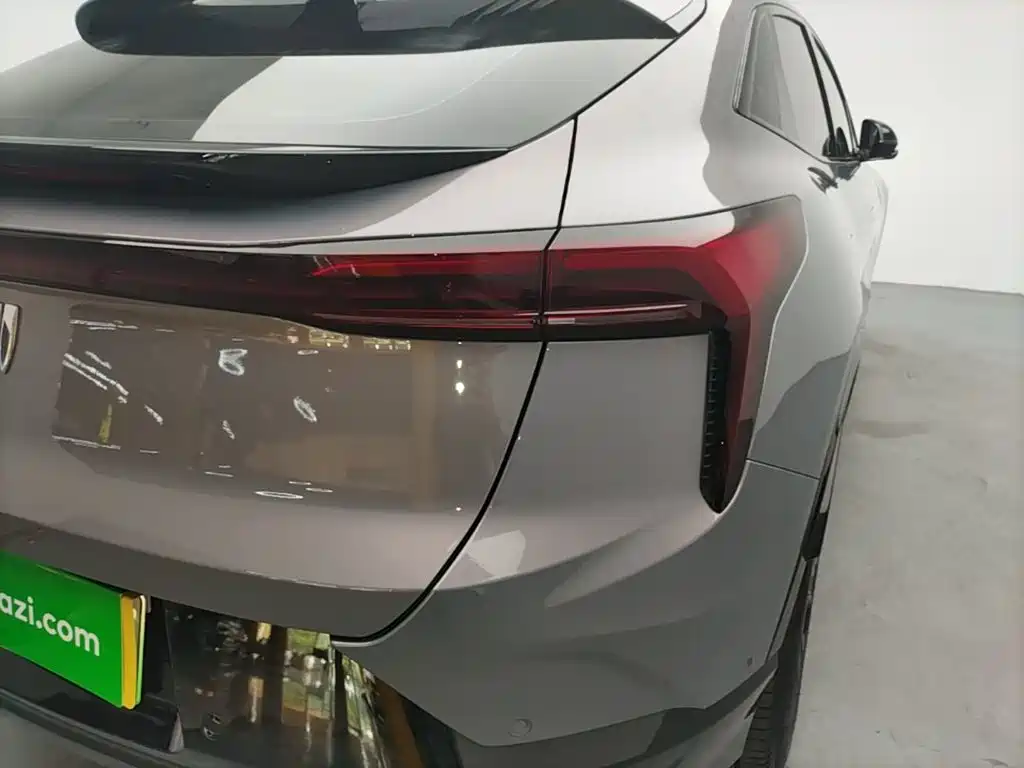 Buick E4 — миниатюра 8