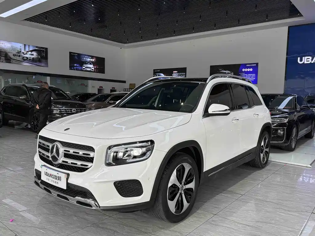 MERCEDES-BENZ GLB