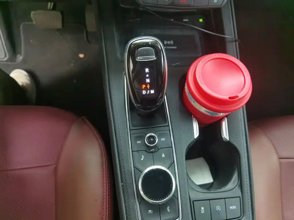 Cadillac XT4 — миниатюра 15