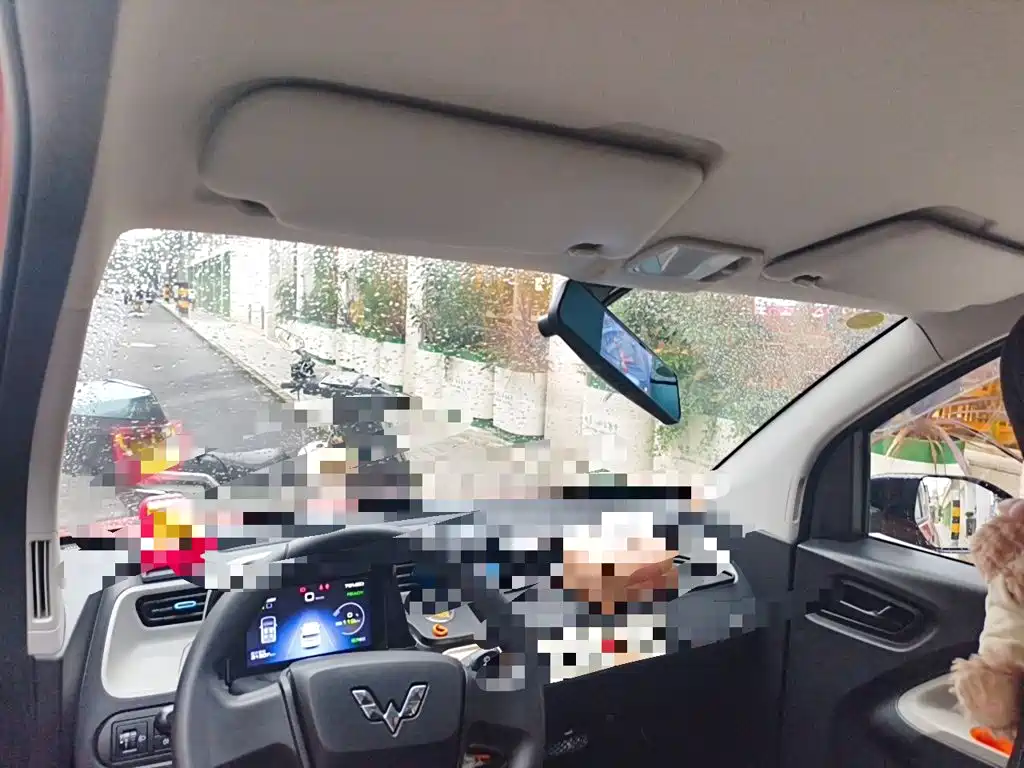 Wuling MINIEV — миниатюра 19