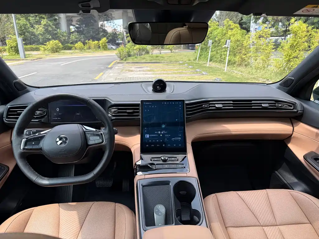 NIO ES8 — миниатюра 18
