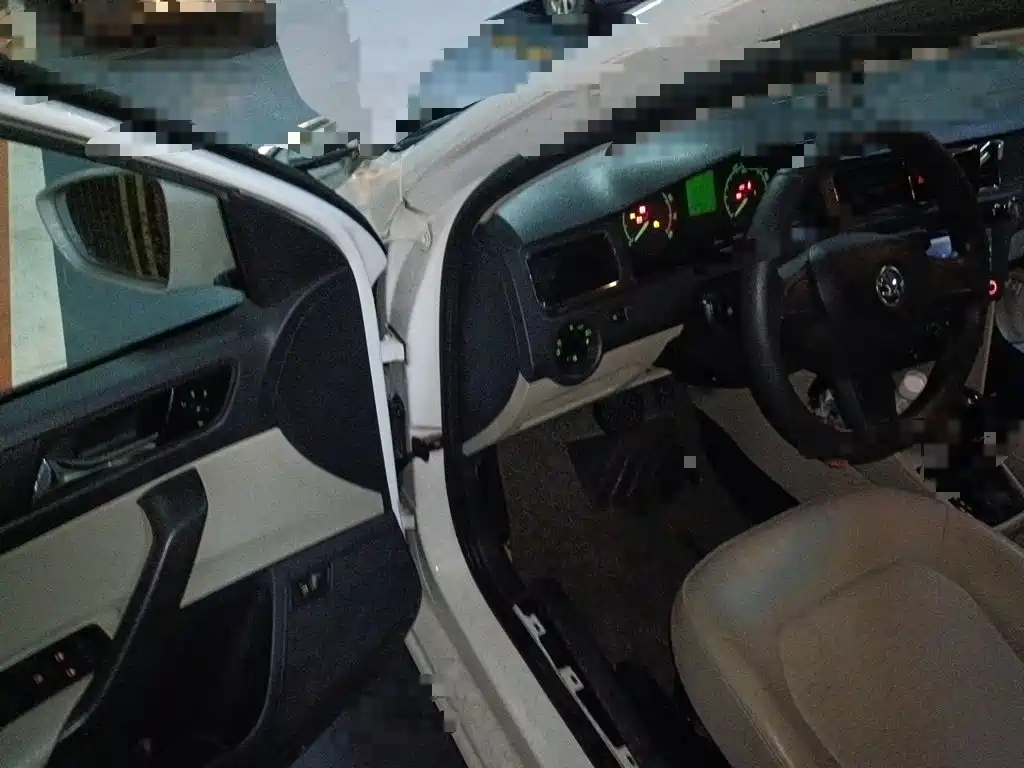 Skoda Rapid — миниатюра 12