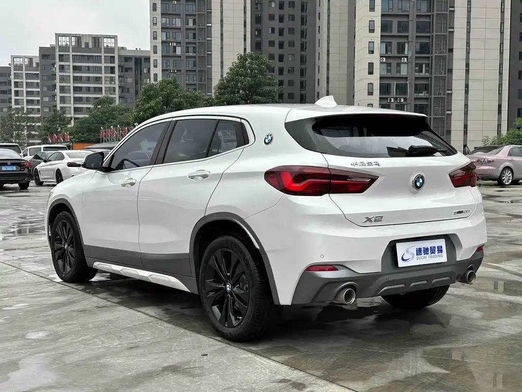 BMW X2 2021 sDrive20i M
