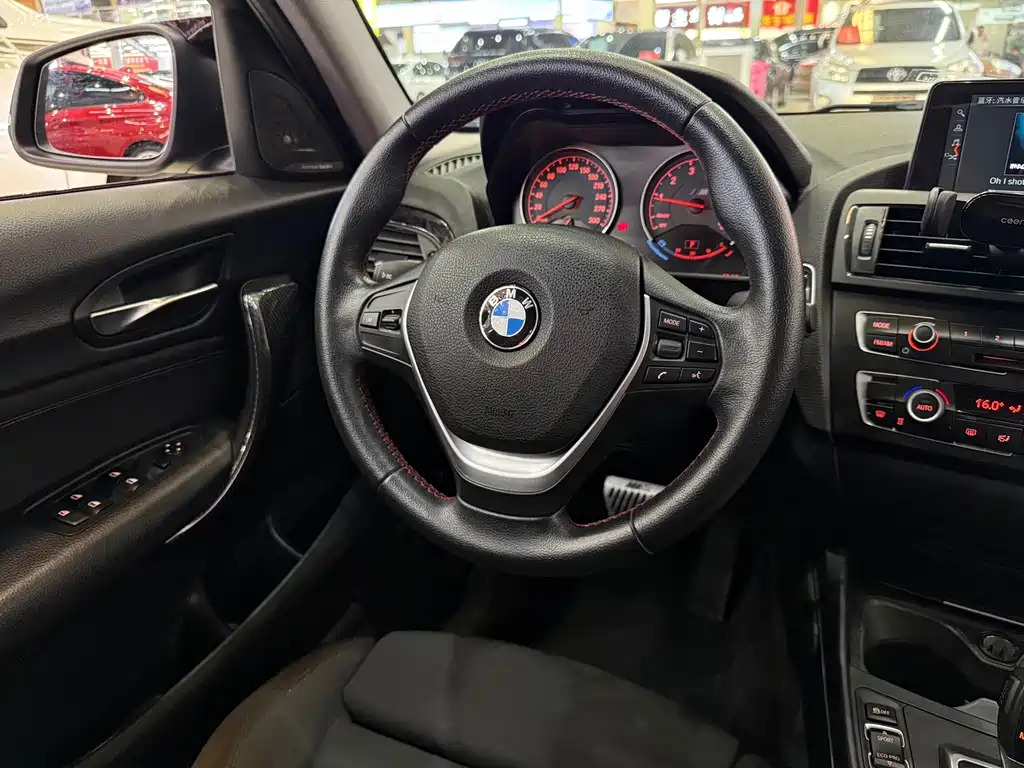 BMW 1 Series (Import) — миниатюра 20