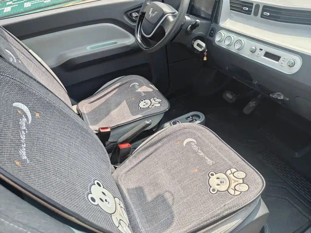 Wuling MINIEV — миниатюра 10