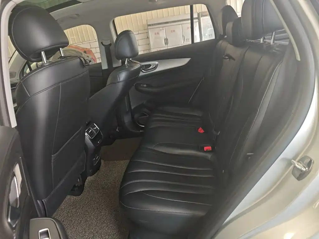 Roewe RX5 eMAX — миниатюра 17