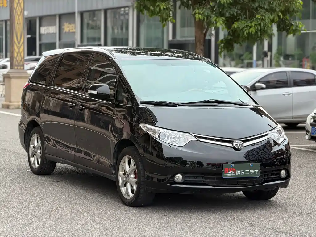 Toyota Previa — миниатюра 4