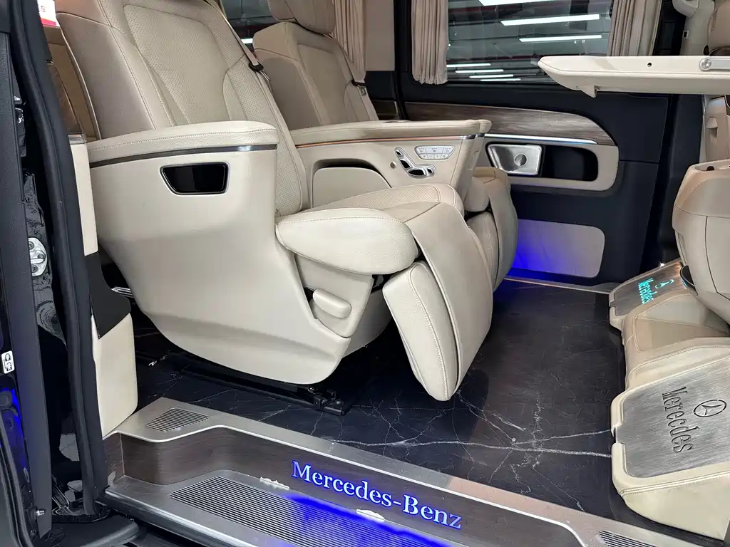 Mercedes-Benz V-Class — миниатюра 34